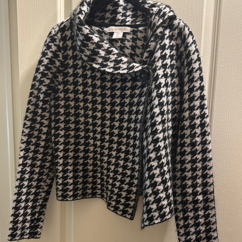 Ellen Tracy Black and White Cowl Neck Sweater